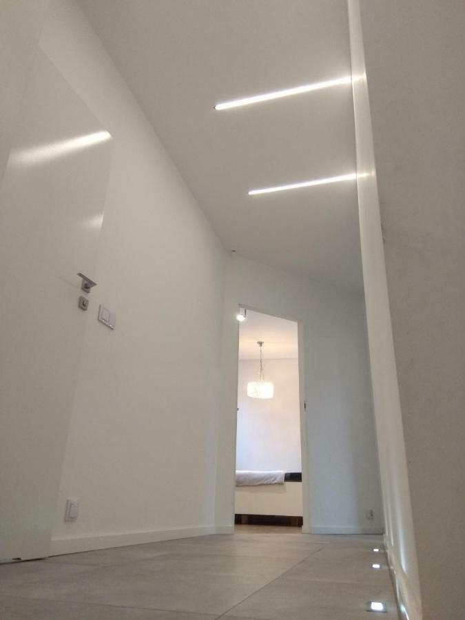 Luxury Apartment With Own Parking Chorzow Exterior photo
